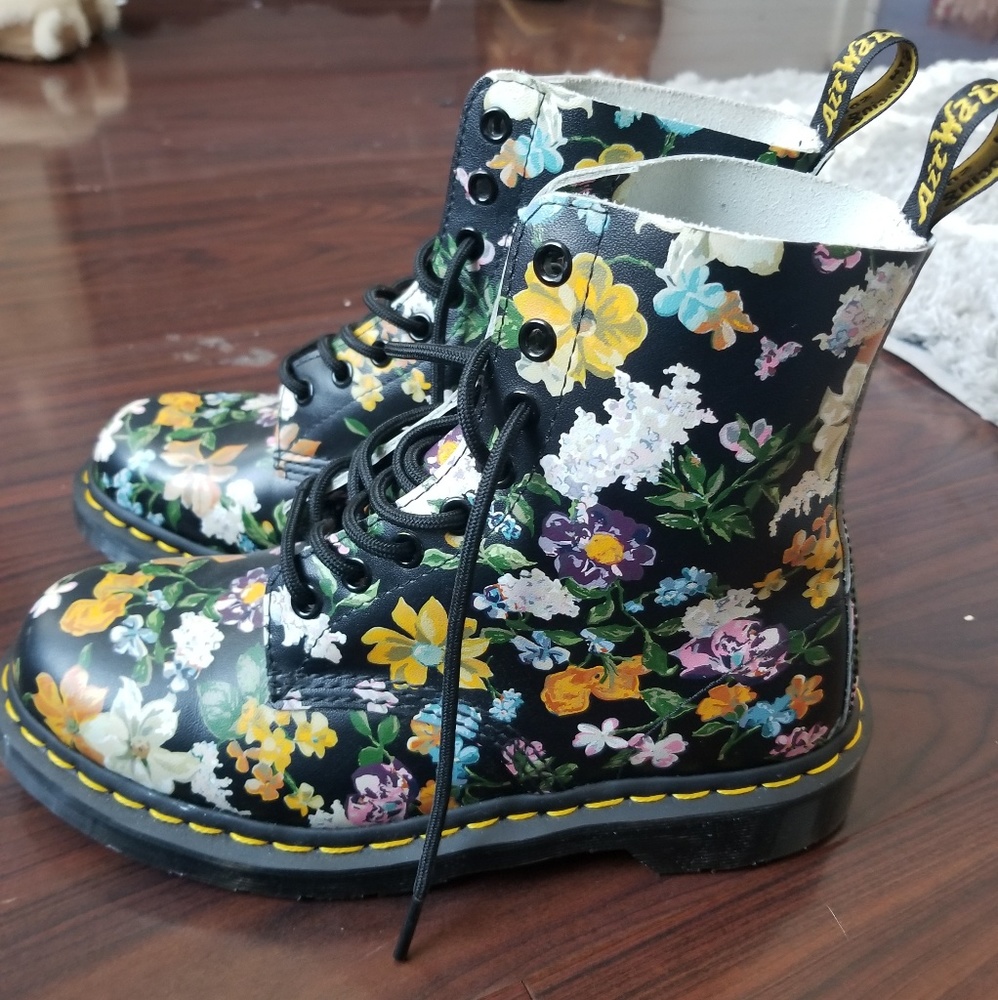Floral Dr. Martens